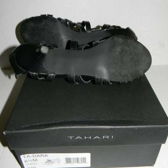 Tahari Black Leather Lace Up Heel Size 6.5 - Picture 5 of 5